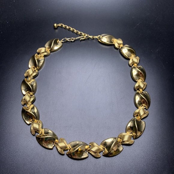 Gold Tone Collar Necklace Textured Polished Classic Adjustable Vintage - Picture 5 of 7